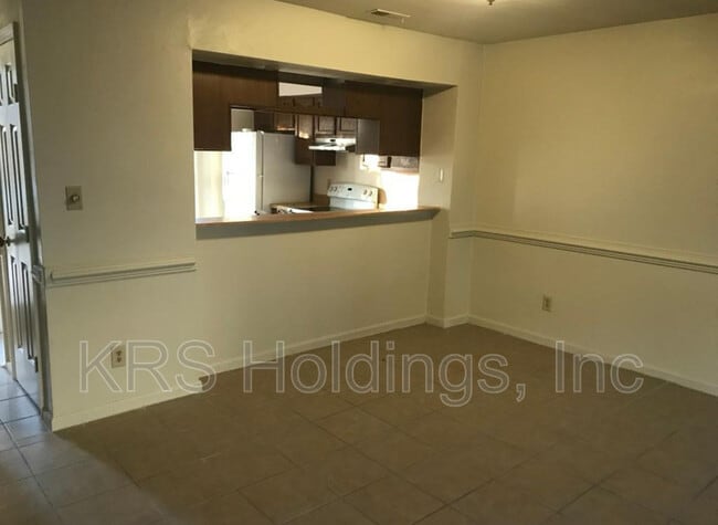 Building Photo - 478 Falling Ln