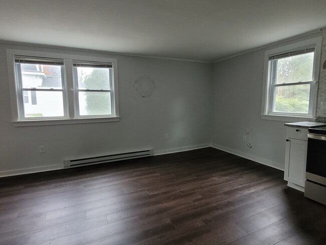 Building Photo - 50 Grove St