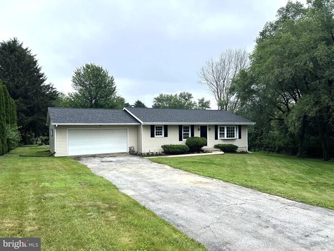 Building Photo - 306 N Sandy Hill Rd