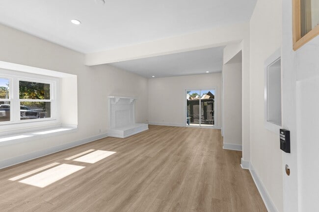 Photo - 222 Cross Timbers Drive Apartment