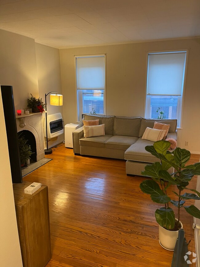 Downtown Hoboken Apartments for Rent with High Ceilings Hoboken, NJ