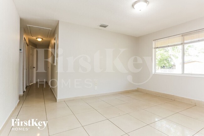 Foto del edificio - 2230 SW 47th Ave