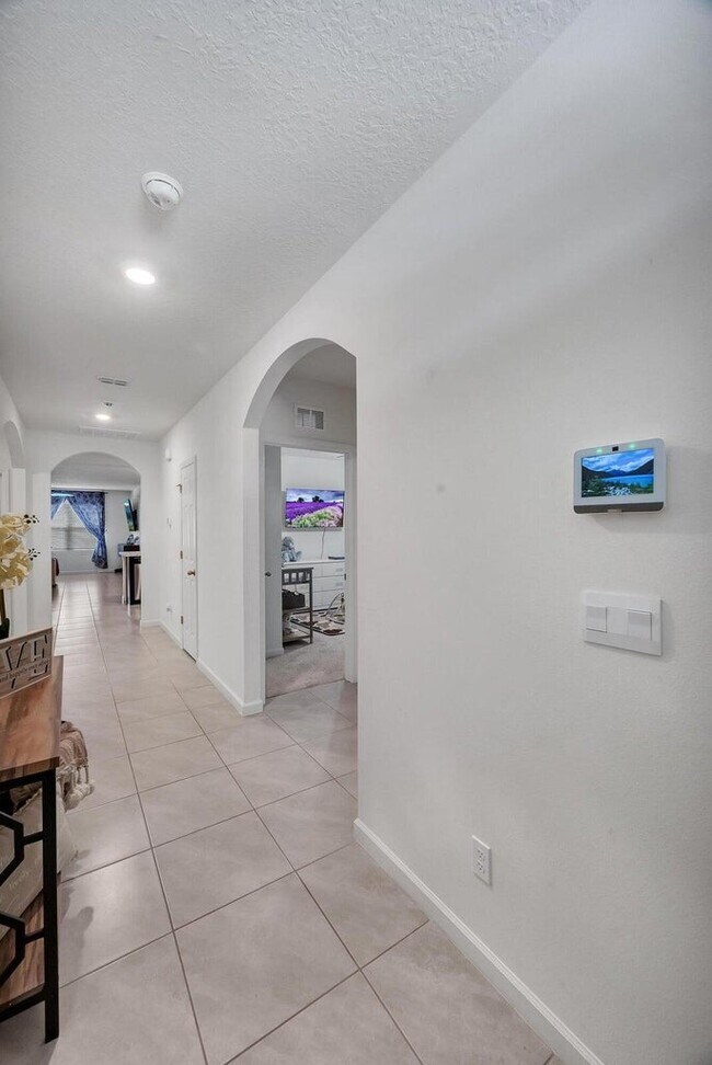 Foto del edificio - 5306 Entertainment Way