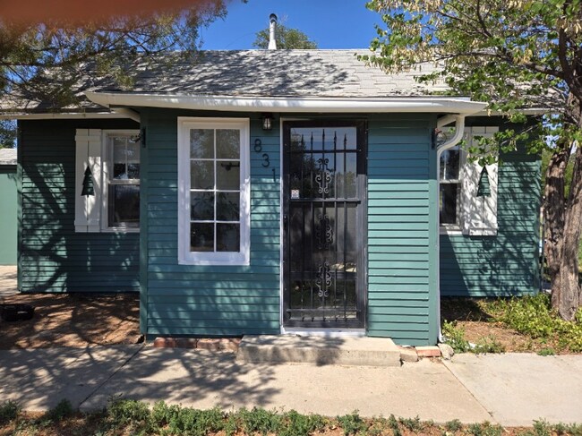 Foto del edificio - 831 Oak Ave