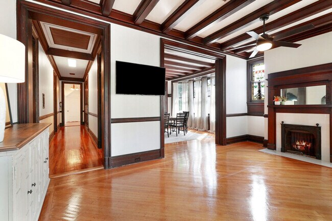 Foto del edificio - 4327 Canal St
