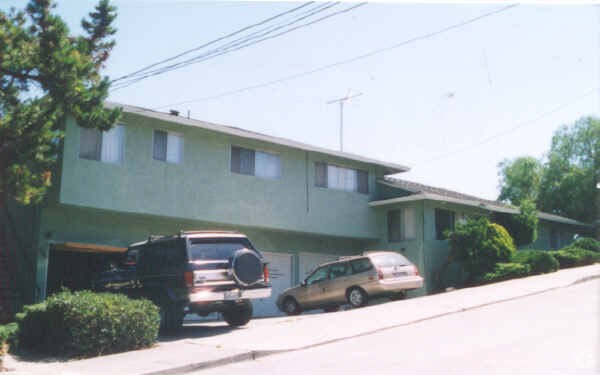 Building Photo - 2291 John Ct