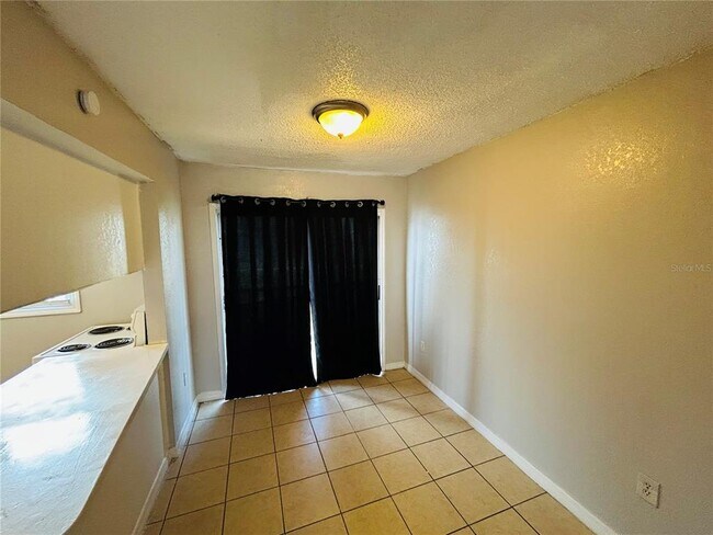Foto del edificio - 2763 L B McLeod Rd