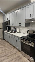 Building Photo - 145 Jericho Tpke