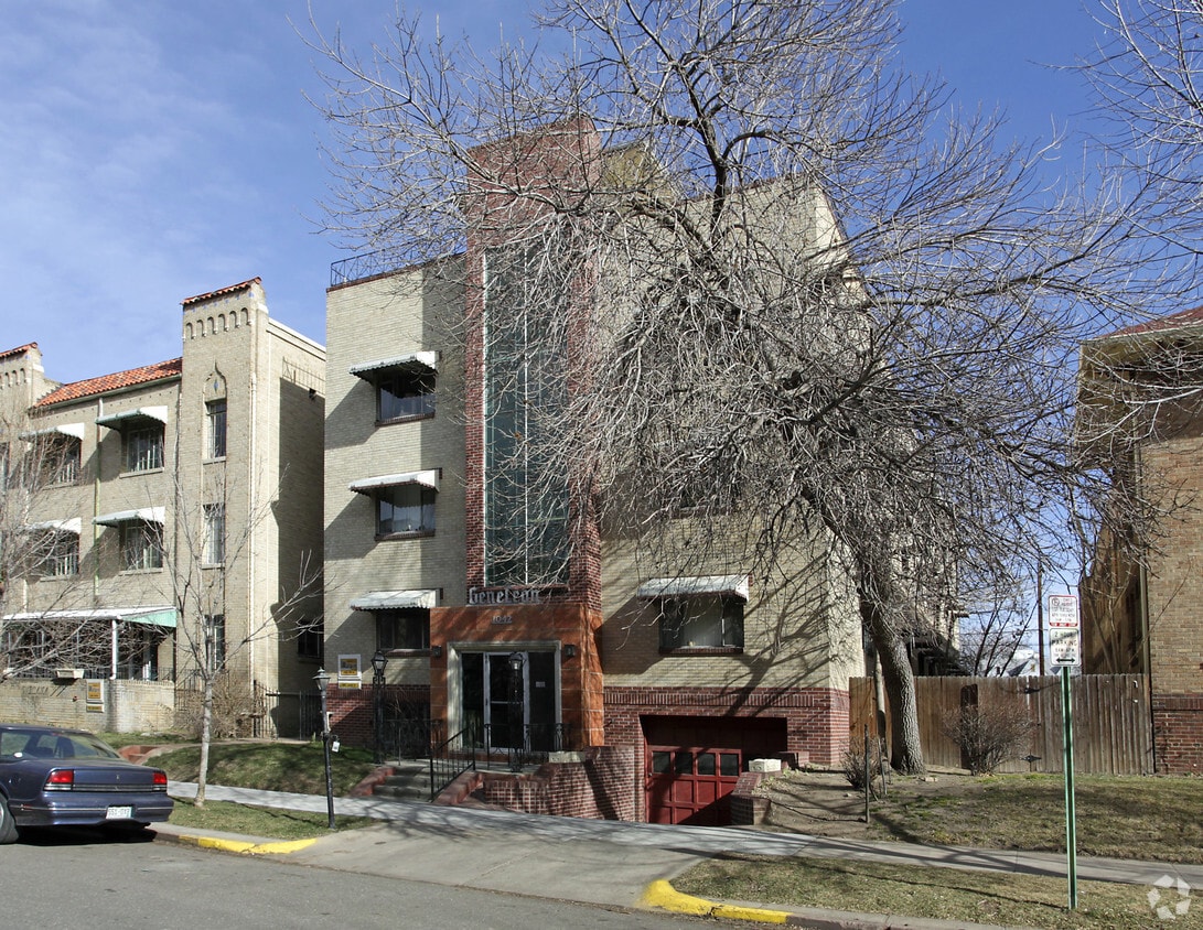 Building Photo - GeneLeon