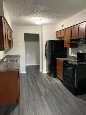 Kitchen - 712 Heatherwood Ct