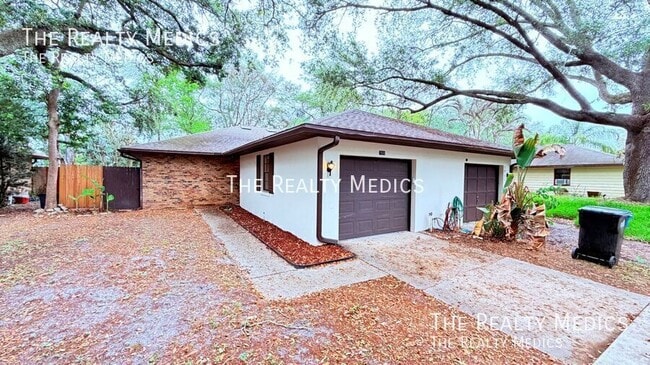 Building Photo - 7909 Richwood Dr