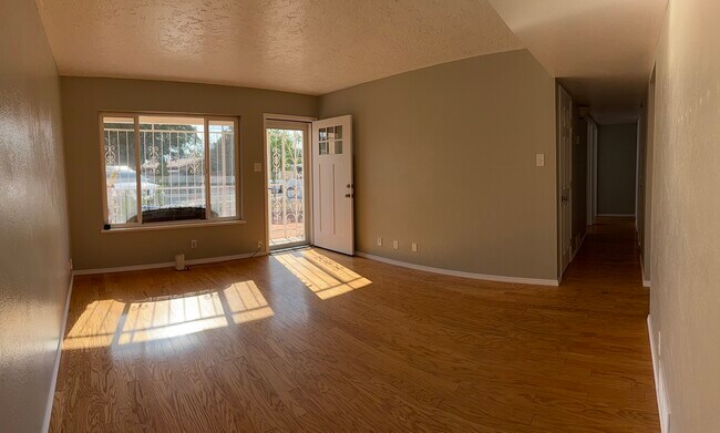 Foto del edificio - 1524 Martha St NE