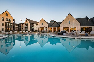 Building Photo - Bexley Westshore