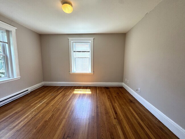 Building Photo - 15 Huss Ct