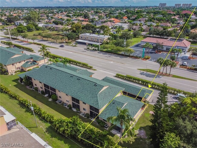 Foto del edificio - 1519 Cape Coral Pkwy W