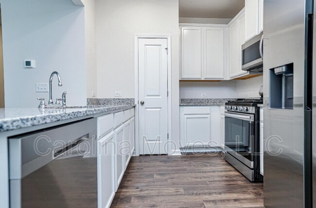 Foto del edificio - 179 Clingstone Trl