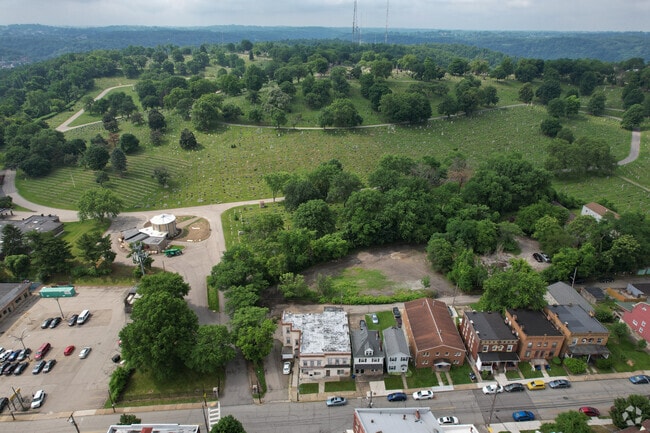 Aerial Photo - 796-798 Hazelwood Ave