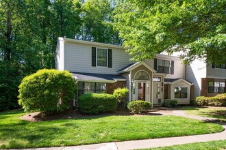 Building Photo - 7811 Falcon Rest Cir