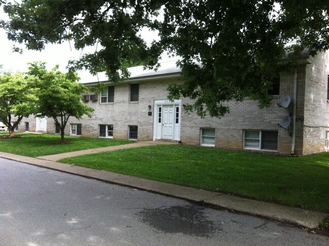 Foto del edificio - 435 Burns Ave