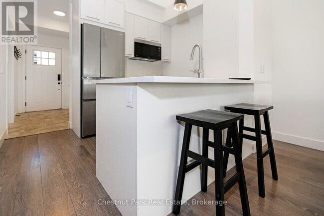 Building Photo - 13-213 Beausoleil Ln