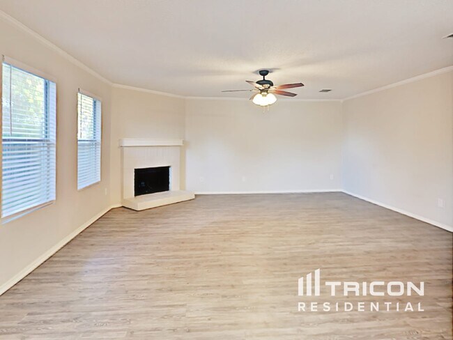 Building Photo - 647 Bluechalk Drive Cedar Hill TX