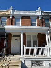 Building Photo - 137 Hansberry St