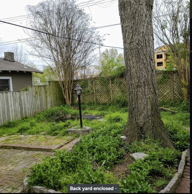 Building Photo - 2375 Parkway Pl