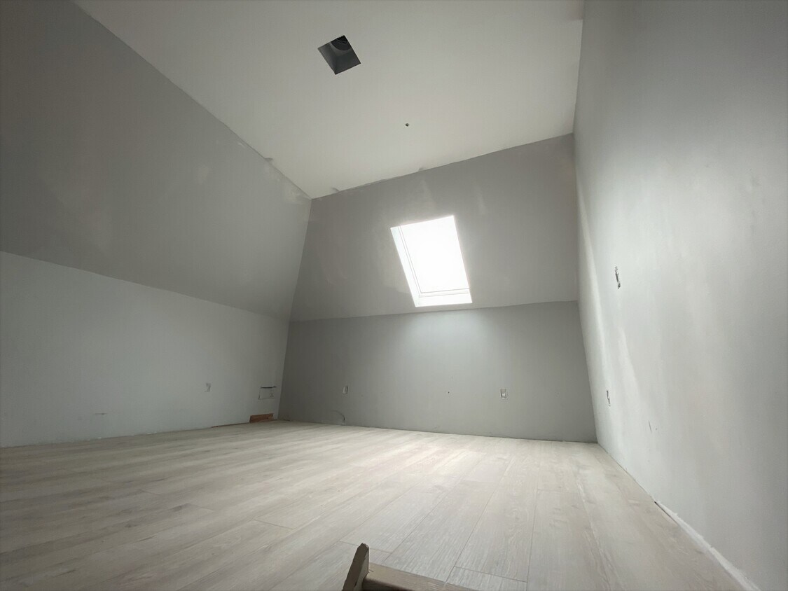 Foto principal - 57 W Stewart St