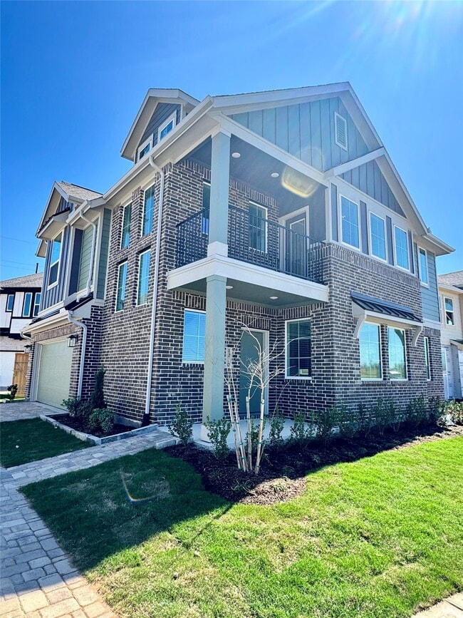 Building Photo - 1210 Shaded Rock Dr