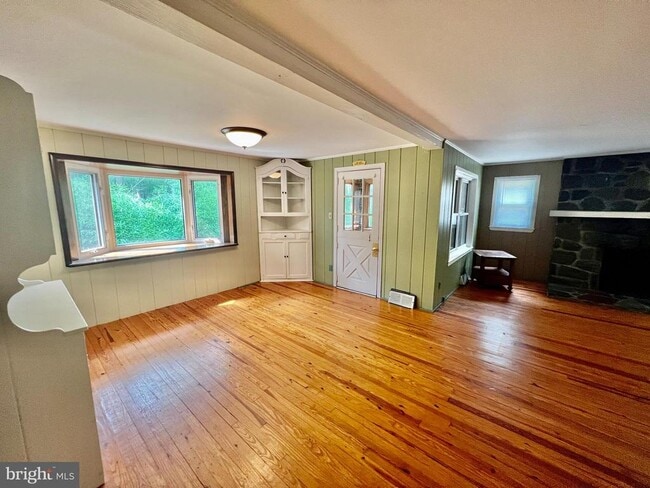 Building Photo - 401 Bethel Mill Rd