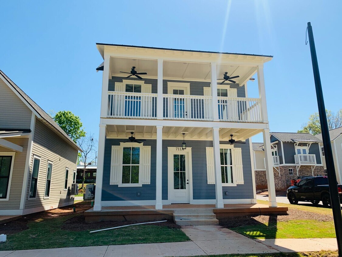 711 Jefferson St LaGrange, GA 30240 Alquileres en LaGrange, GA