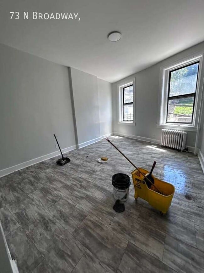 Photo - 73 N Broadway Apartment
