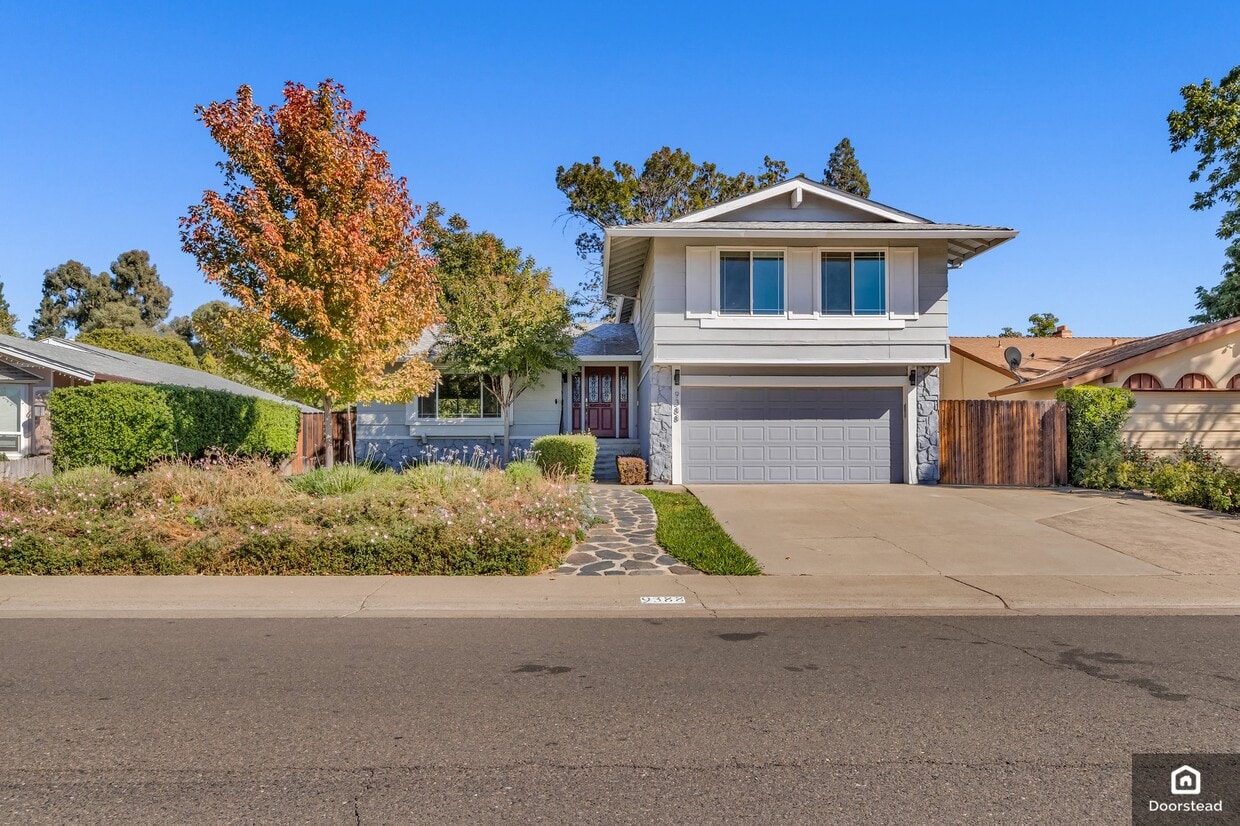 Primary Photo - 9388 Premier Way