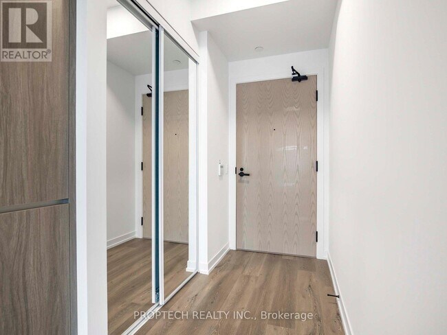 Photo du bâtiment - 28 Interchange Wy