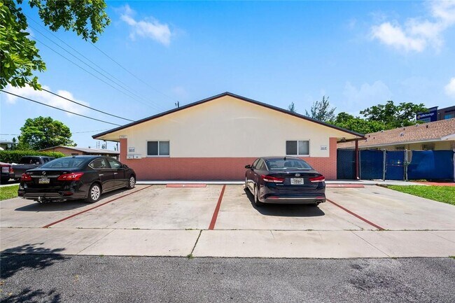 Foto del edificio - 701 SW 1st St