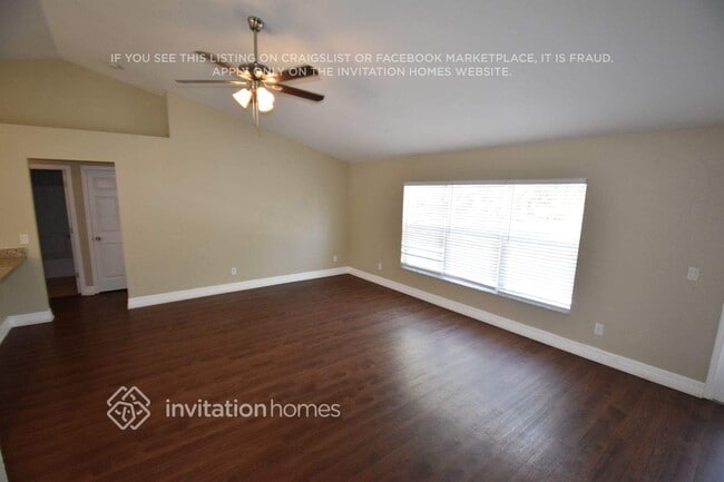 Building Photo - 25913 Aysen Dr