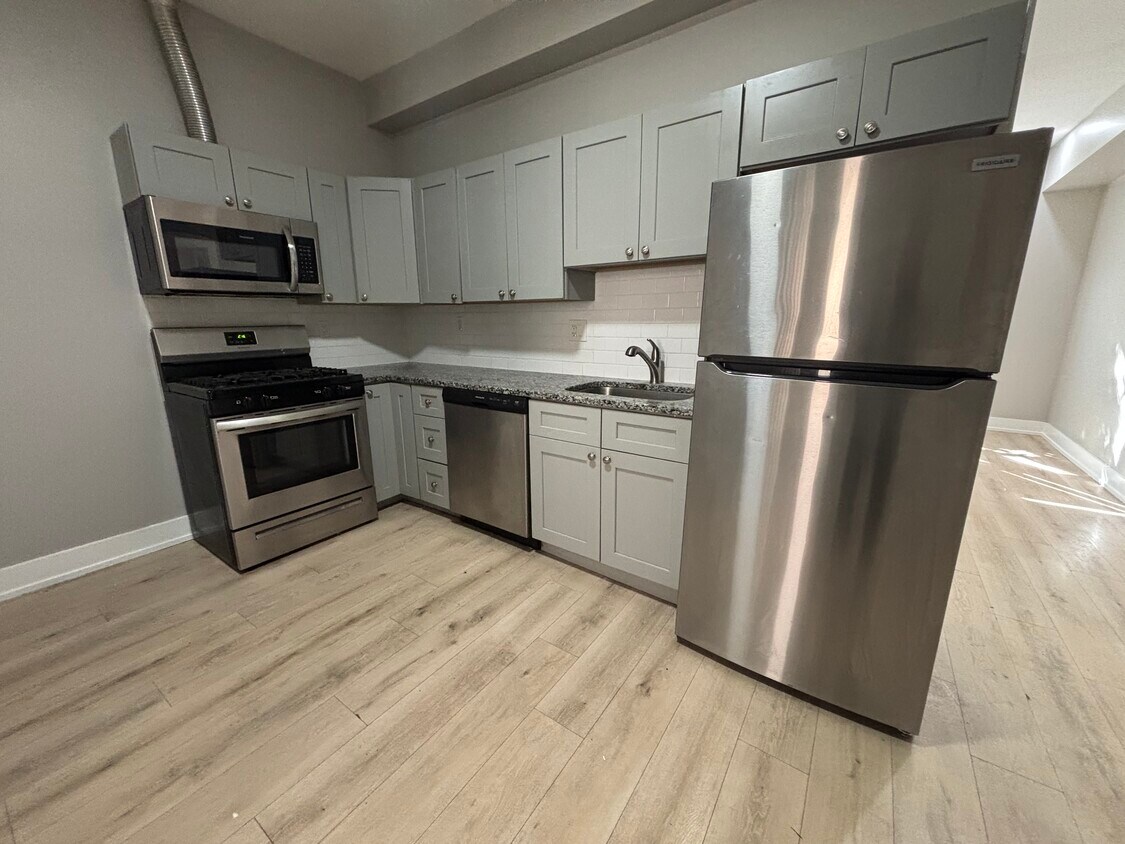 Foto principal - 3850 W Hirsch St