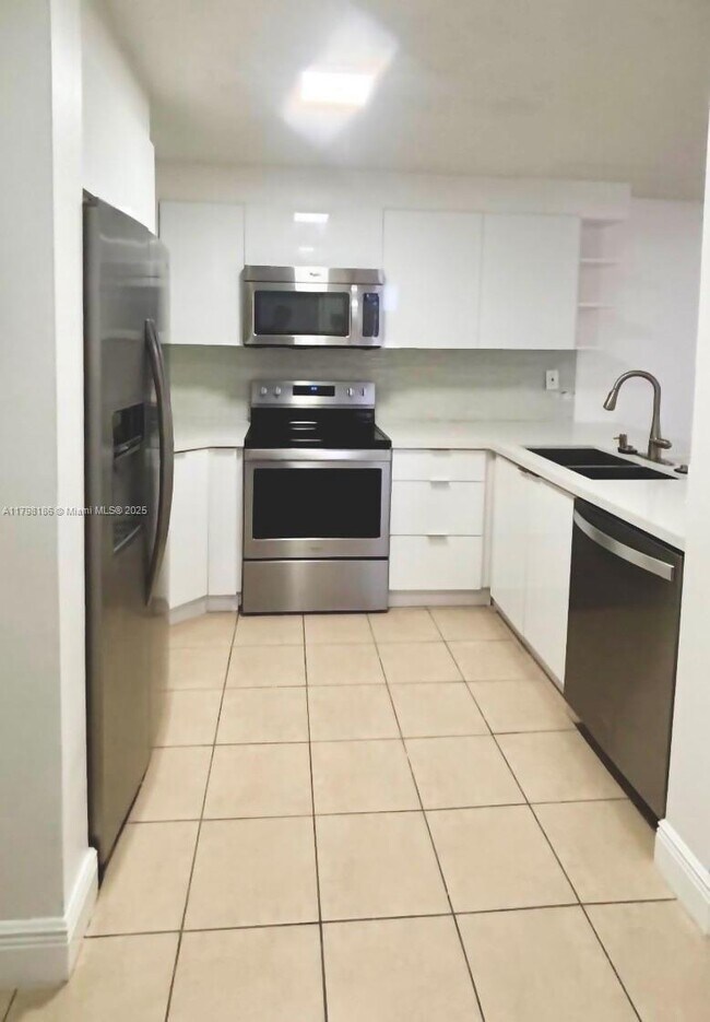 Foto del edificio - 210 SW 11th St