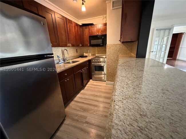 Building Photo - 3582 NE 171 St
