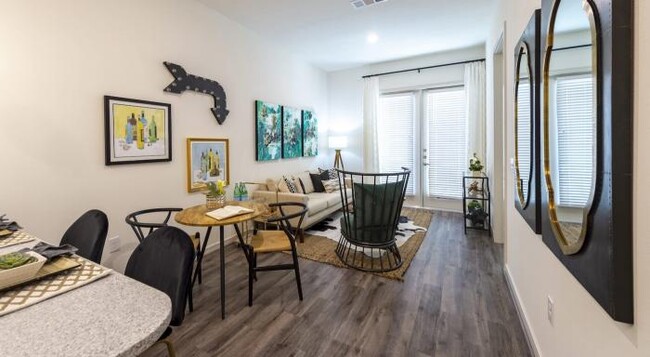 Building Photo - 2 bedroom in Houston TX 77041
