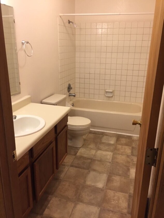 Foto principal - South Anchorage beautiful ground level 2be...