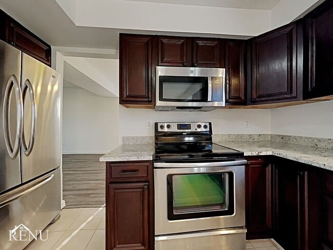 Foto del edificio - 7840 Daylily Dr