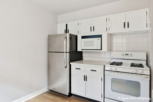 Foto del edificio - 4912 Crain St