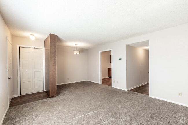 1BR, 1BA - 720SF - Sala de estar - Heritage Ridge Apartments