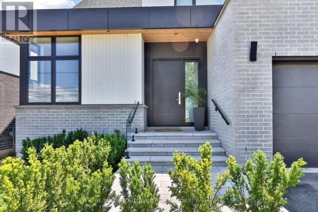 Building Photo - 70 Upper Mt Albion Rd