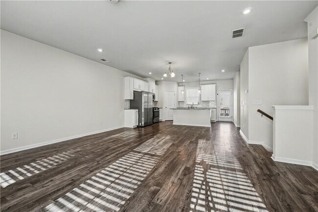 Foto del edificio - 3668 Hidden Valley Cir