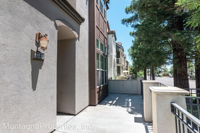 Foto del edificio - 3 br, 3 bath House - 2249 Samaritan Drive