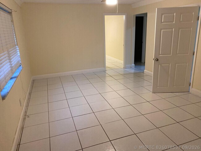 Foto del edificio - 5029 NW 5th St