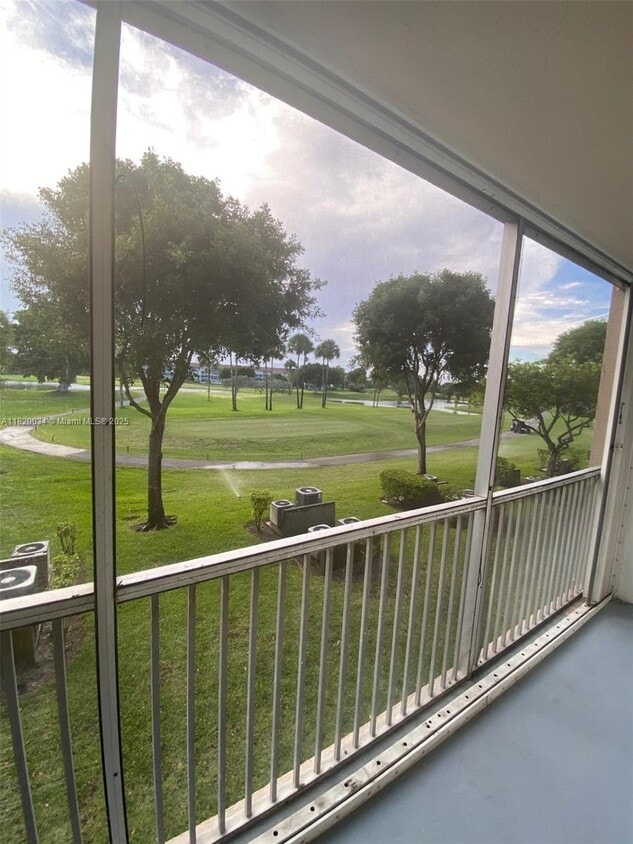 Primary Photo - 850 SW 133rd Terrace