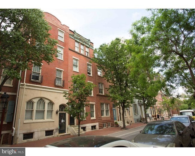 Building Photo - 721 Spruce St